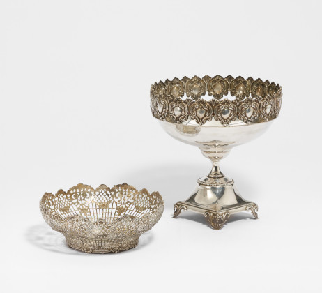Pair of large candlesticks with acanthus decor